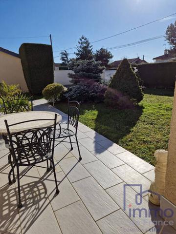 Maison 8 pièces                                        - 42340 Veauche Réf : 1022-CIFVFOREZVELAY
