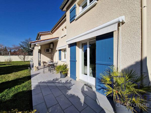 Maison 8 pièces                                        - 42340 Veauche Réf : 1022-CIFVFOREZVELAY