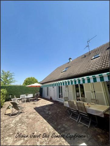 Maison à vendre 7 pièces LURE (70)