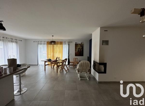 Maison à vendre 4 pièces 112 m² Saint-Quentin-la-Poterie