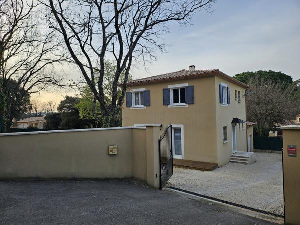 Mornas (84550) Mornas les pins, T5 grand confort avec Jardin clos