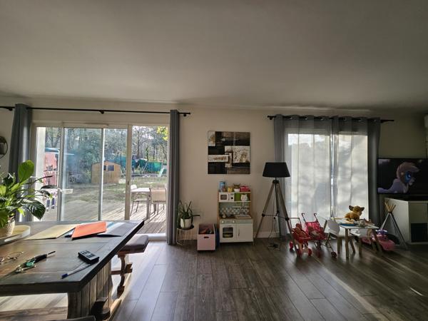 Mornas (84550) Mornas les pins, T5 grand confort avec Jardin clos