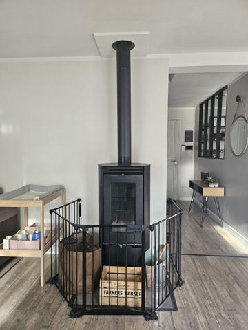 Mornas (84550) Mornas les pins, T5 grand confort avec Jardin clos