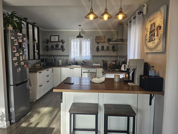 Mornas (84550) Mornas les pins, T5 grand confort avec Jardin clos