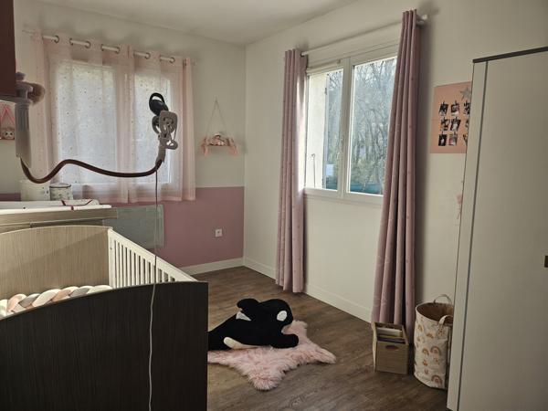 Mornas (84550) Mornas les pins, T5 grand confort avec Jardin clos