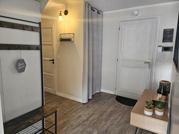 Mornas (84550) Mornas les pins, T5 grand confort avec Jardin clos