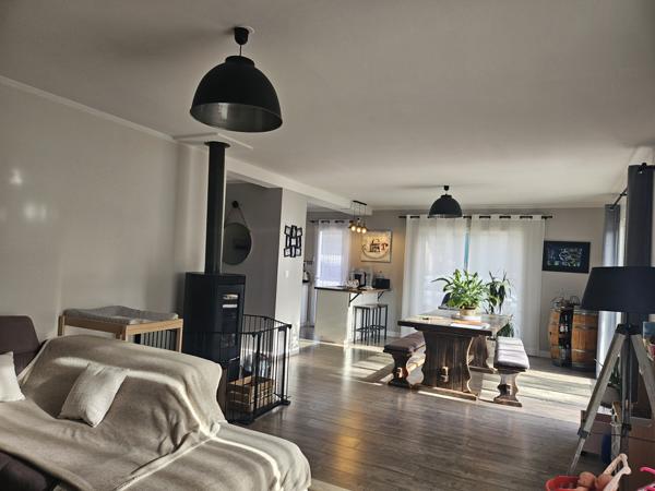 Mornas (84550) Mornas les pins, T5 grand confort avec Jardin clos