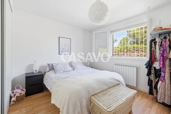 Vente Maison 8 pièces de 236m² - 13760 Saint-Cannat