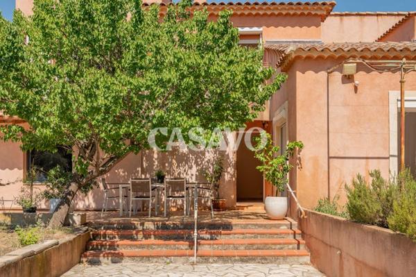 Vente Maison 8 pièces de 236m² - 13760 Saint-Cannat