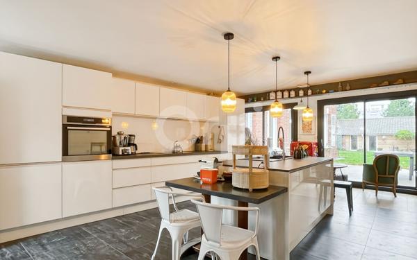 Maison à vendre    6 pièces • 140 m2 Évreux