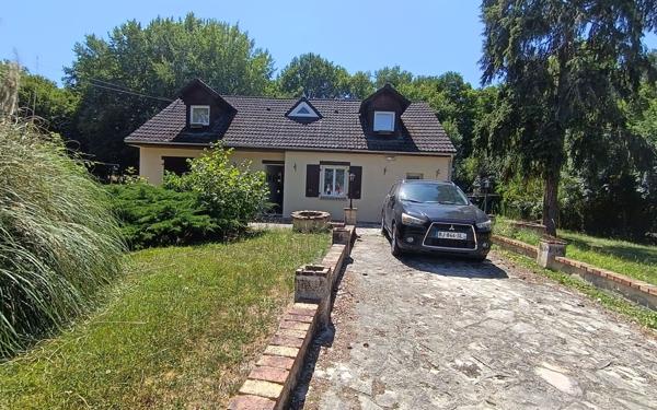 Maison à vendre    5 pièces •  La Cour-Marigny