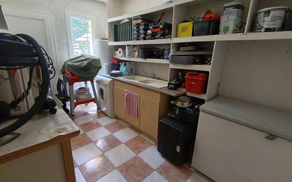 Maison à vendre    5 pièces •  La Cour-Marigny