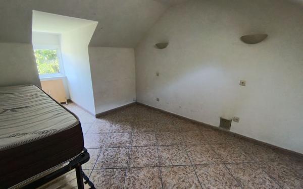 Maison à vendre    5 pièces •  La Cour-Marigny