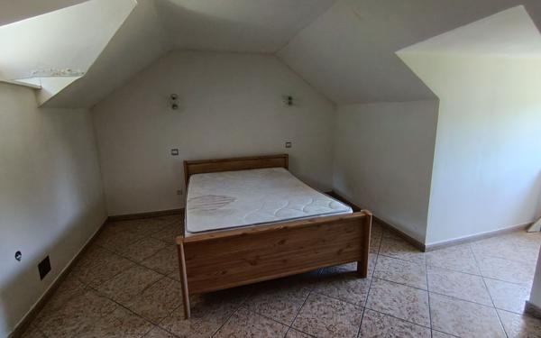 Maison à vendre    5 pièces •  La Cour-Marigny