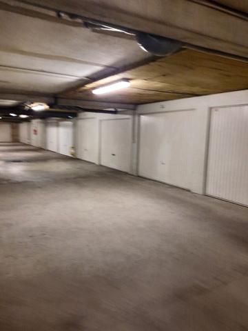 Location parking / box Creil - 100 € / mois