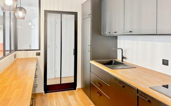 Appartement à vendre    3 pièces • 76,70 m2 Versailles