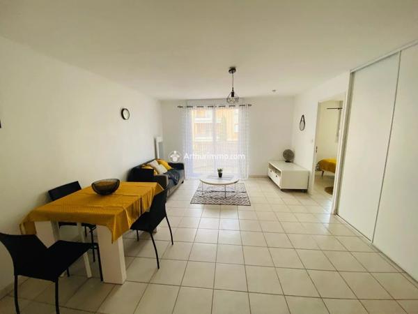 Location Appartement 2 pièces 39 m2 à Millau