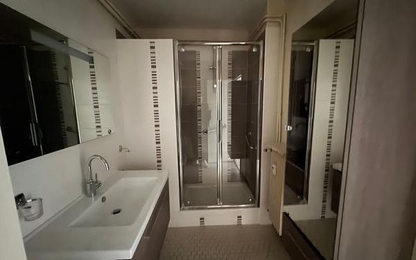 Appartement à louer    3 pièces • 63,70 m2 Épernay