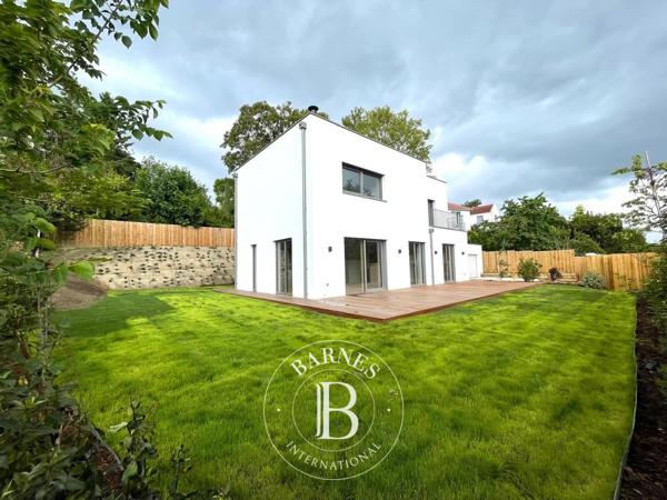 Sèvres, Villa 5 Chambres -  143 m² à vendre