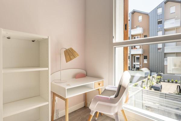 T3 – MEUBLE – PARKING – 65M2 – VILLENEUVE-LE-ROI
