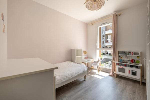 T3 – MEUBLE – PARKING – 65M2 – VILLENEUVE-LE-ROI