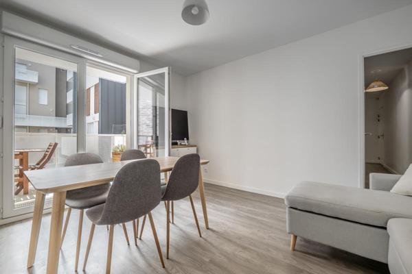 T3 – MEUBLE – PARKING – 65M2 – VILLENEUVE-LE-ROI