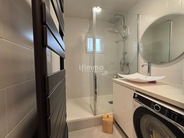 Appartement à vendre 77 m2 cave et parking