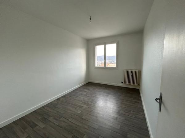 APPARTEMENT T4