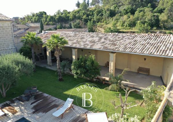 Nîmes, Maison 6 Chambres -  530 m² à vendre