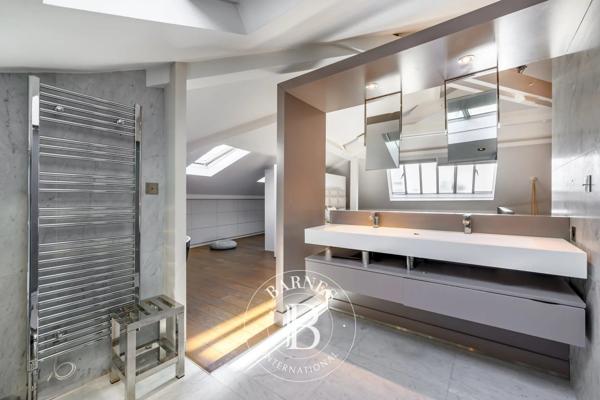 Paris 2ème, Appartement 2 Chambres -  106 m² à vendre