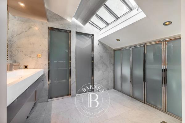 Paris 2ème, Appartement 2 Chambres -  106 m² à vendre