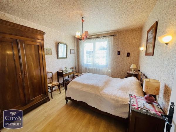 Maison à vendre 7 pièces 210m² Neuvy-Saint-Sépulchre (36230)
