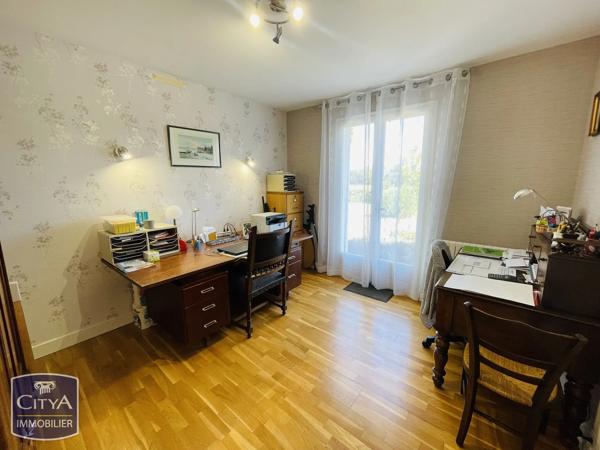 Maison à vendre 7 pièces 210m² Neuvy-Saint-Sépulchre (36230)