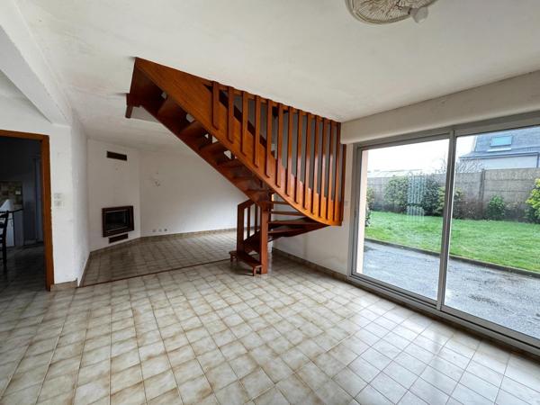 Maison 4 chambres avec jardin clos et garage