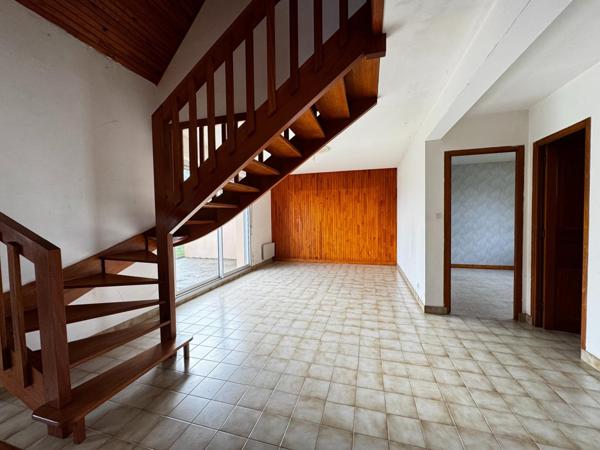 Maison 4 chambres avec jardin clos et garage