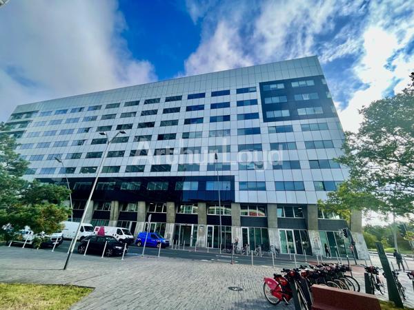 À louer : Bureaux premium au pied de la Gare Lille-Europe - Accessibilité & visibilité exceptionnelles