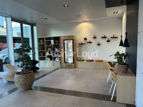 À louer : Bureaux premium au pied de la Gare Lille-Europe - Accessibilité & visibilité exceptionnelles