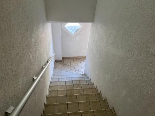 Appartement 2 Chambres au calme avec Terrasse ET Garage - PROCHE REMPARTS