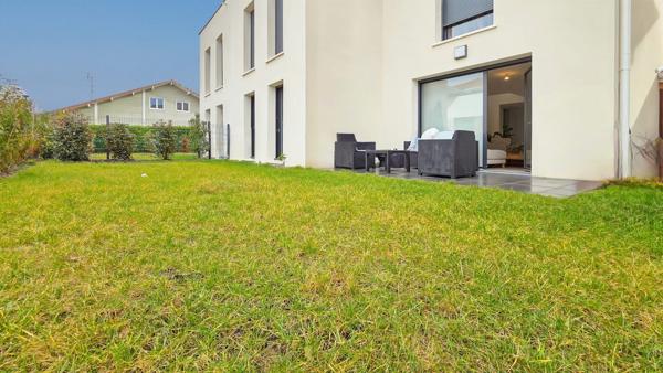 Maison mitoyenne moderne de 107 m²