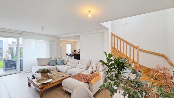 Maison mitoyenne moderne de 107 m²