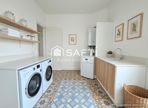 Maison semi individuelle, 4 chambres, jardin, garage non attenant