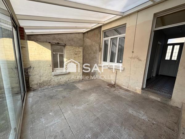 Maison semi individuelle, 4 chambres, jardin, garage non attenant