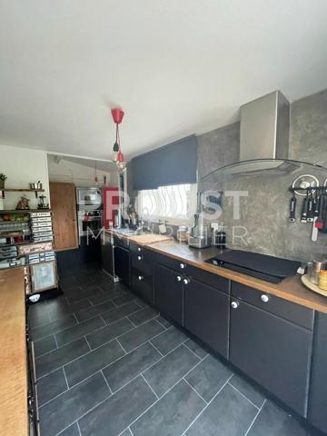 En exclusivité, niort, maison en pierre avec jardin