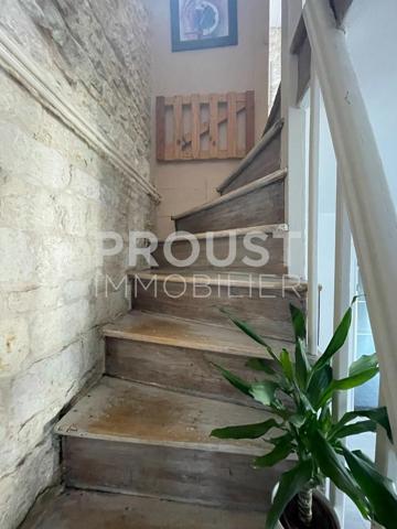 En exclusivité, niort, maison en pierre avec jardin