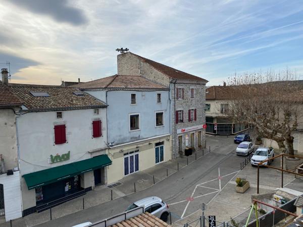 APPARTEMENT DE TYPE STUDIO