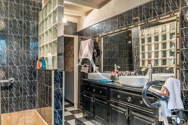 BEAU ET VASTE PAVILLON DE 190 m2