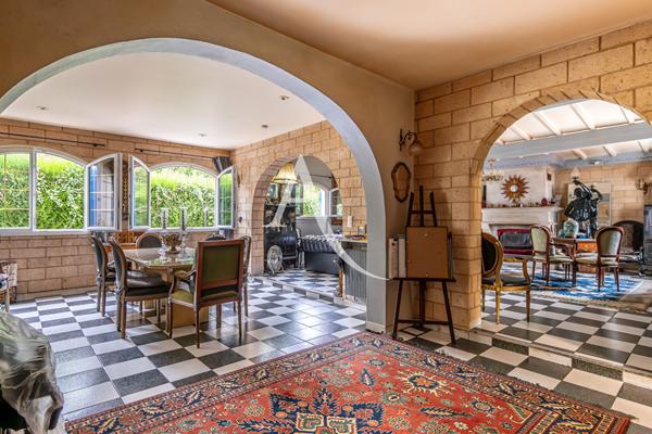 BEAU ET VASTE PAVILLON DE 190 m2