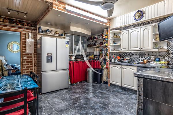 BEAU ET VASTE PAVILLON DE 190 m2