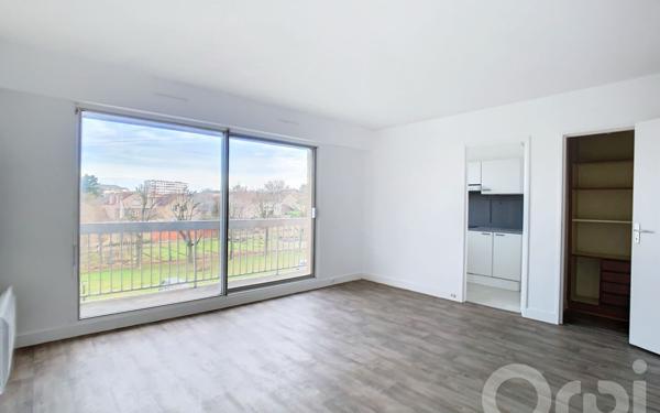 Appartement à louer    1 pièce • 32,93 m2 Maisons-Alfort