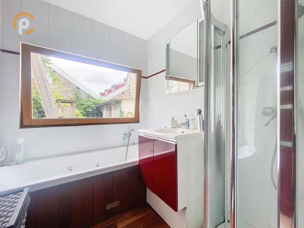 Vente Maison101 m² - 6 Pièces - Ivry sur seine (94200)